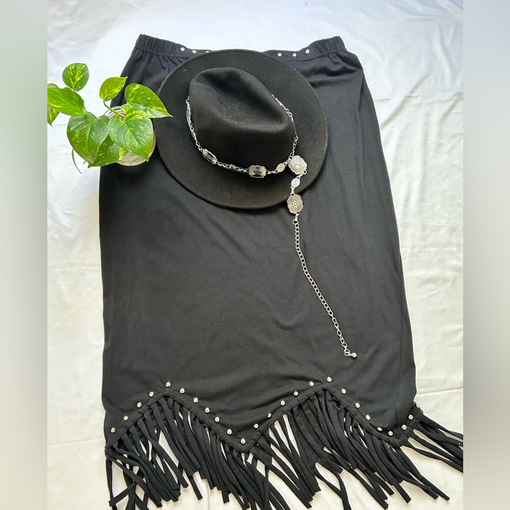 NWT Cowgirl 1x Black skirt